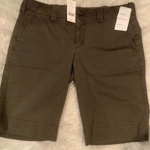 Vince - brand  new with tags, knee length shorts